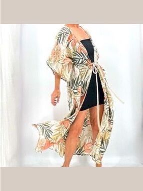True Destinations Tropical Floral Sheer Kimono Cover-Up in Peach and Green